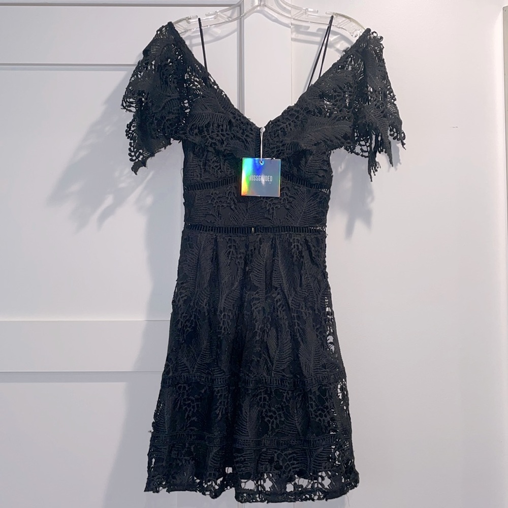 NWT Missguided Lace Cold Shoulder Skater Dress